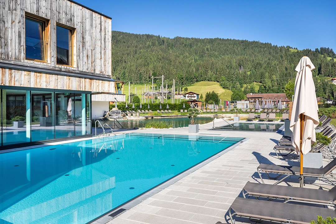 Hotel with swimming pool in Flachau